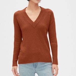 Gap Copper Boucle V Neck Sweater